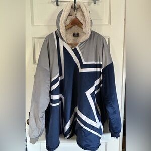 NFL Dallas Cowboys Fully Sherpa Lined Pullover with Hood. One Size Fits Most